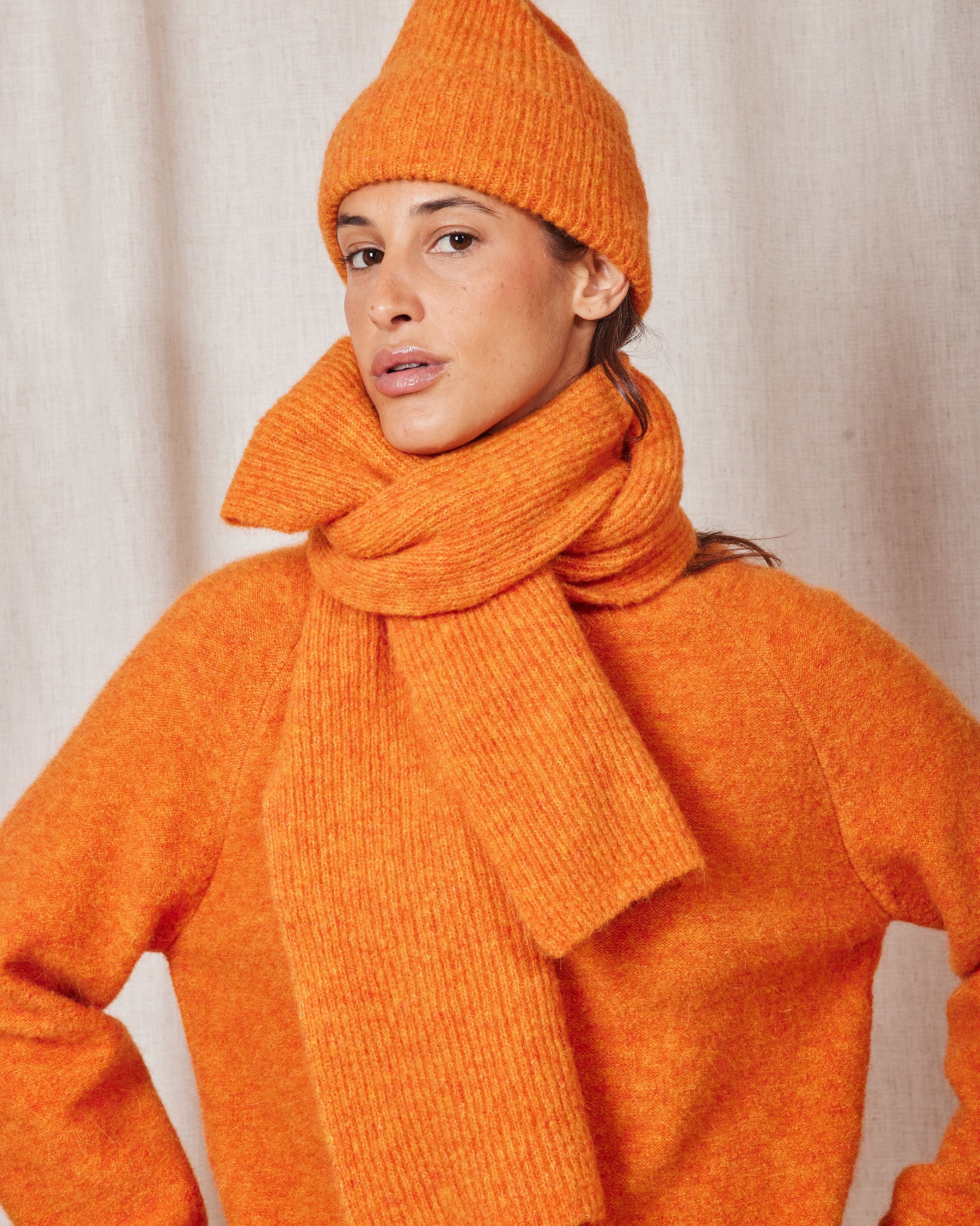 BABY SCARF BIG ORANGE